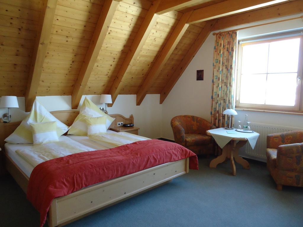 Berghotel Schiller Schonach im Schwarzwald Phòng bức ảnh