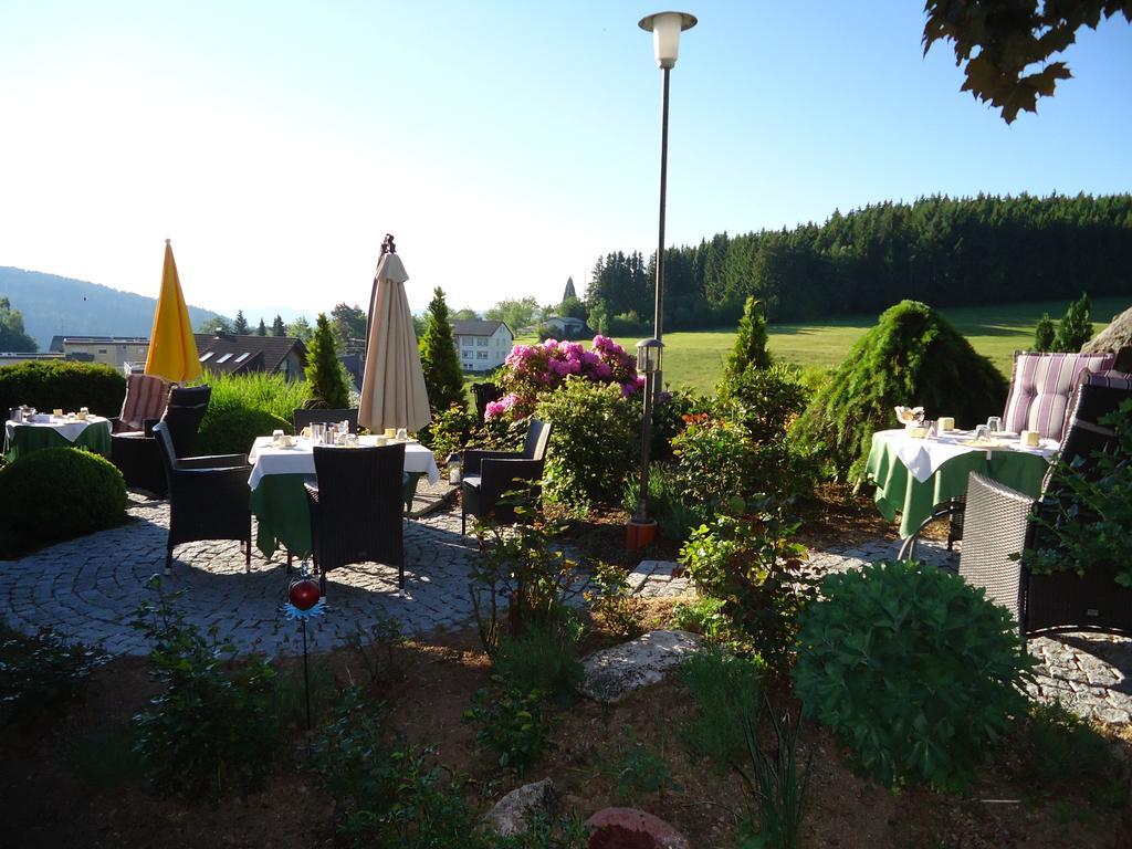 Berghotel Schiller Schonach im Schwarzwald Phòng bức ảnh