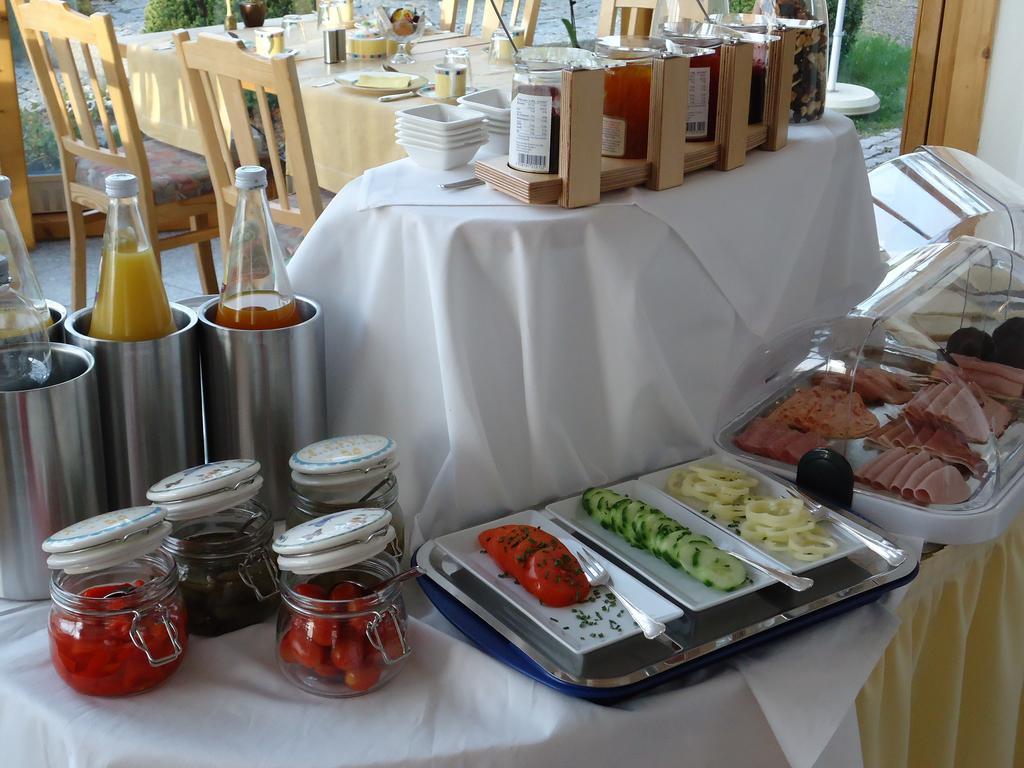 Berghotel Schiller Schonach im Schwarzwald Phòng bức ảnh